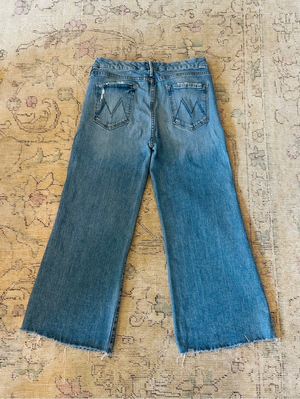 MOTHER Jeans The Pixie Roller Ankle Fray in Let's Kick It, 31 - Picture 6 of 10